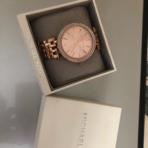 ❤️Michael Kors Rose colored watch.❤️